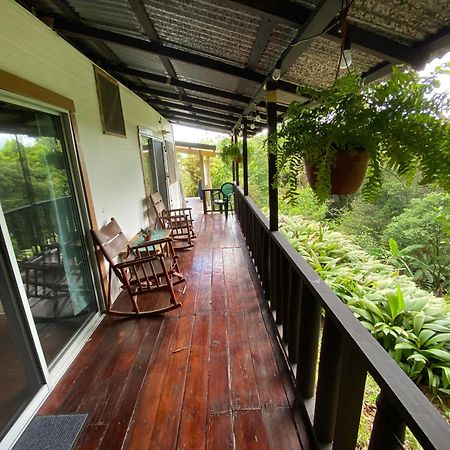 Birds & Breakfast Costa Rica Bed and Breakfast La Tigra  Buitenkant foto