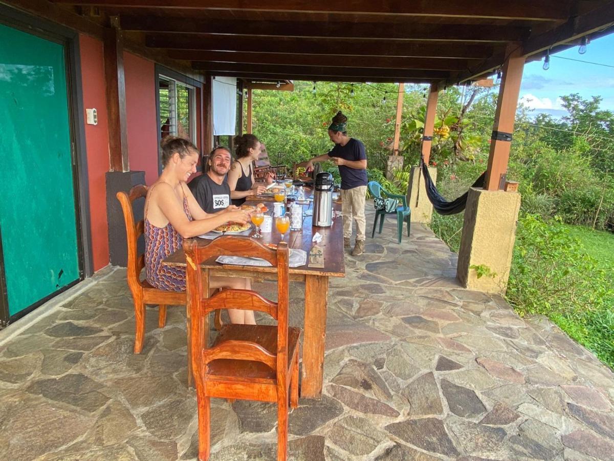 Birds & Breakfast Costa Rica Bed and Breakfast La Tigra  Buitenkant foto