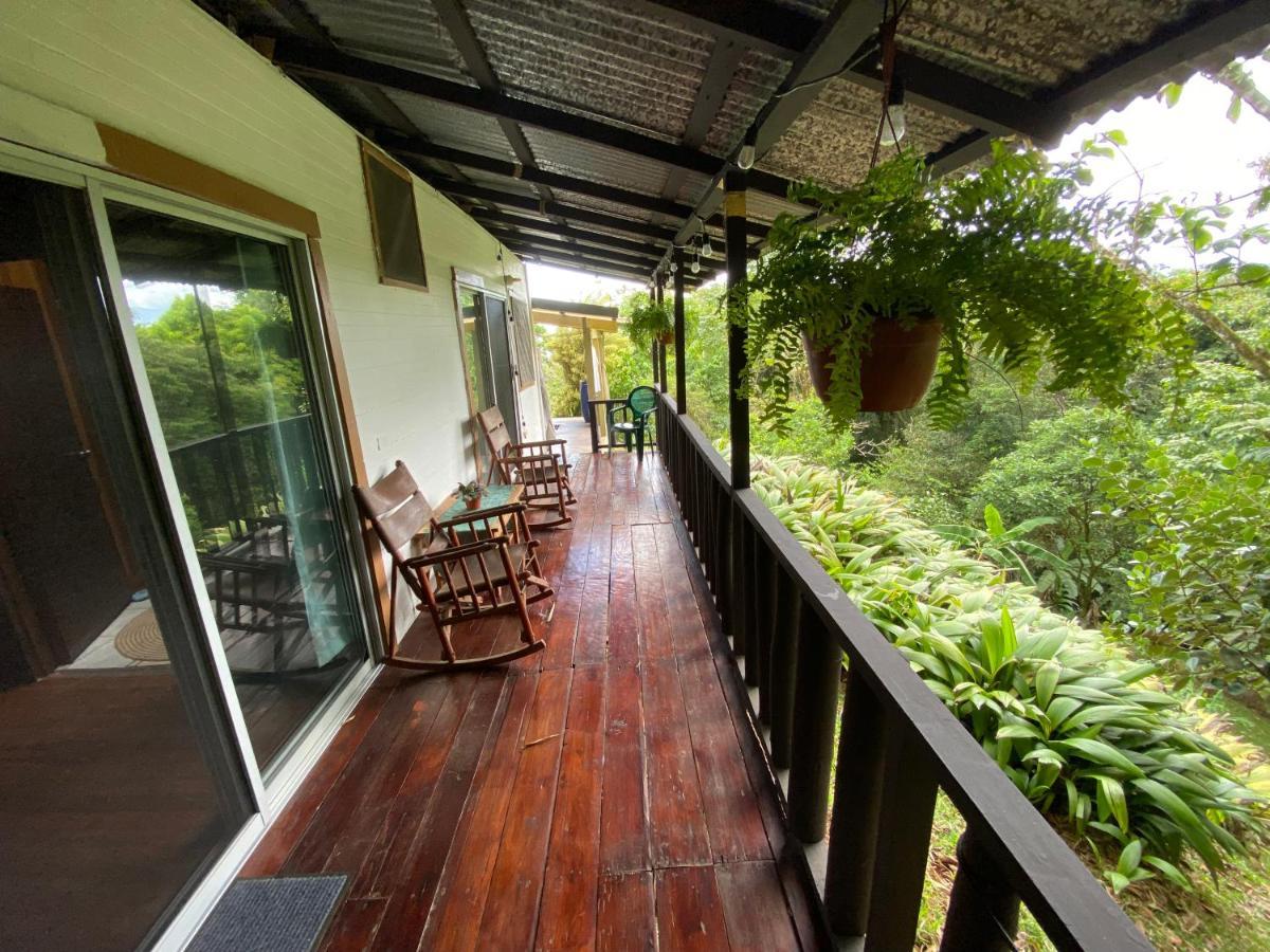 Birds & Breakfast Costa Rica Bed and Breakfast La Tigra  Buitenkant foto