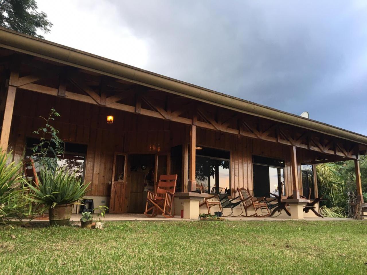 Birds & Breakfast Costa Rica Bed and Breakfast La Tigra  Buitenkant foto