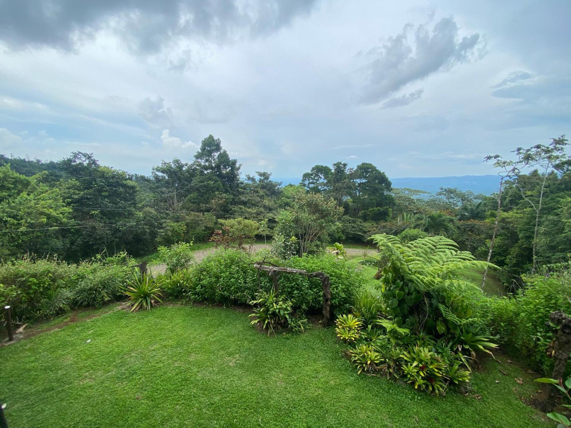Birds & Breakfast Costa Rica Bed and Breakfast La Tigra  Buitenkant foto
