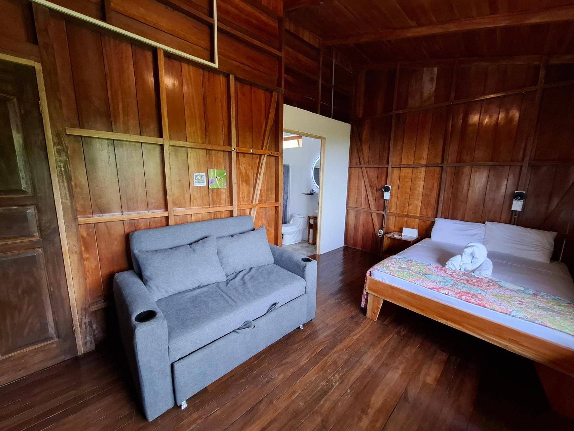 Birds & Breakfast Costa Rica Bed and Breakfast La Tigra  Buitenkant foto