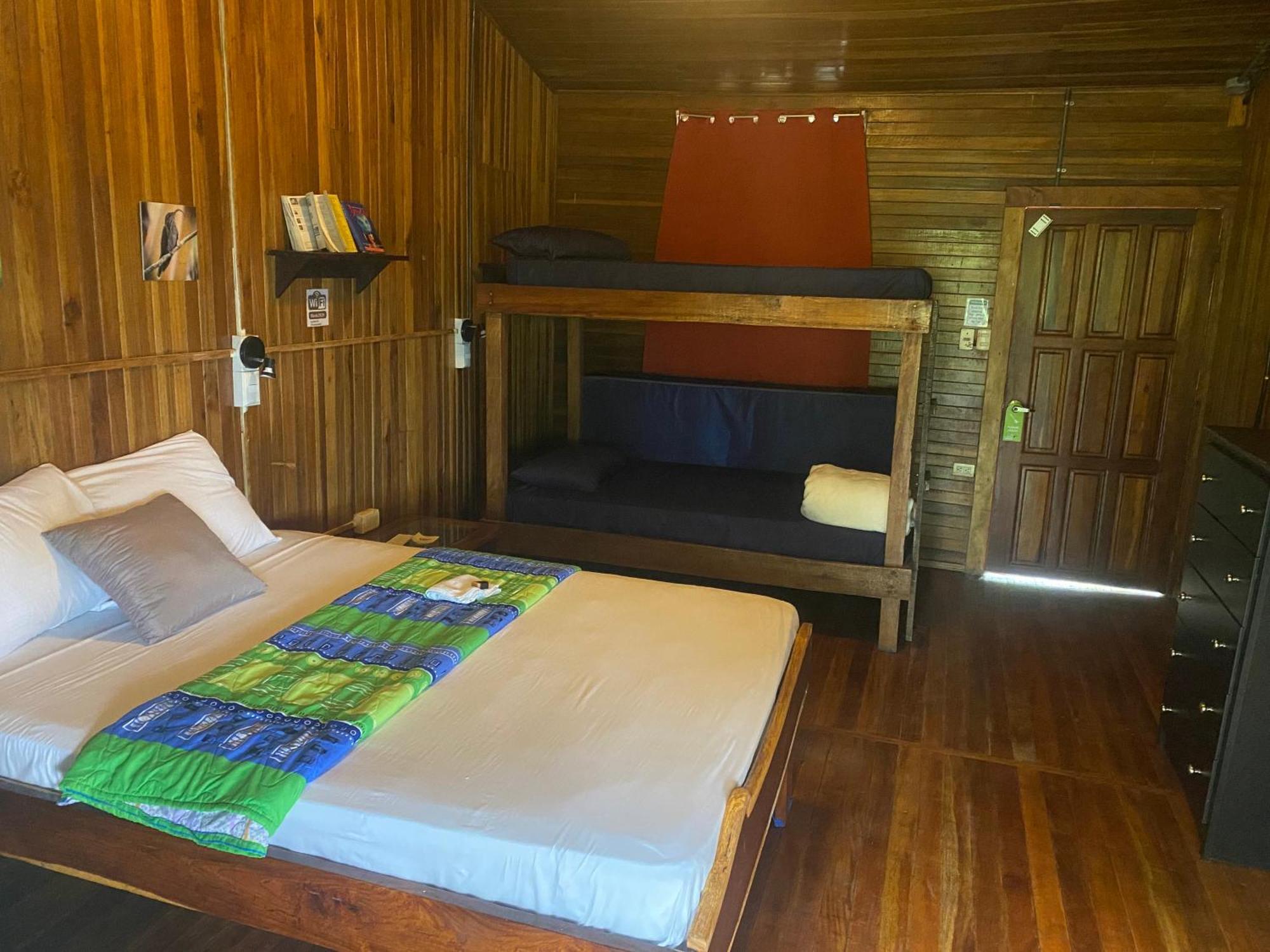 Birds & Breakfast Costa Rica Bed and Breakfast La Tigra  Buitenkant foto
